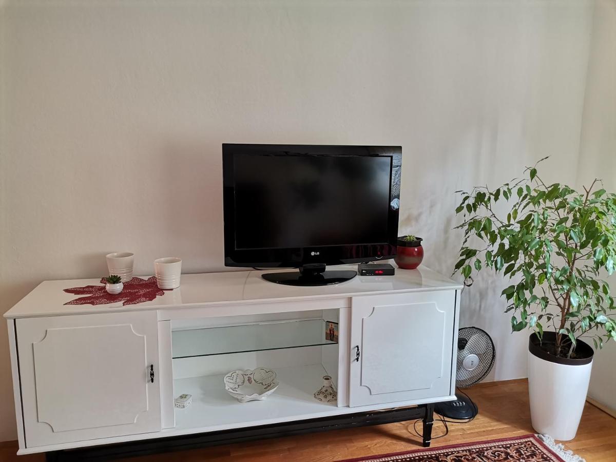 Kelizual Apartamento Gornji Milanovac Exterior foto