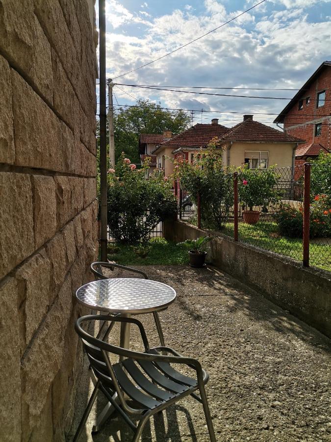 Kelizual Apartamento Gornji Milanovac Exterior foto