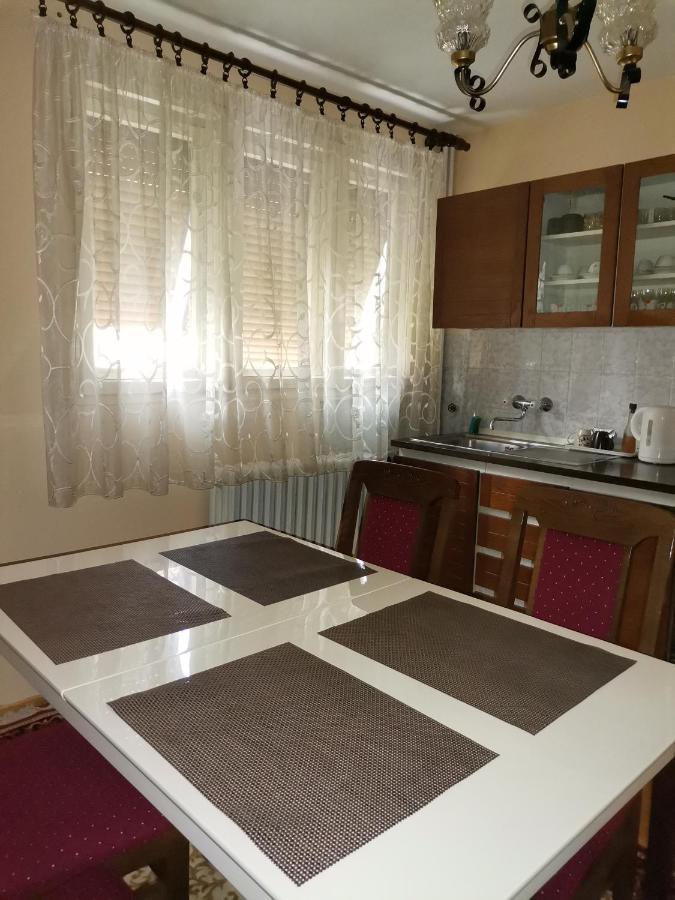 Kelizual Apartamento Gornji Milanovac Exterior foto